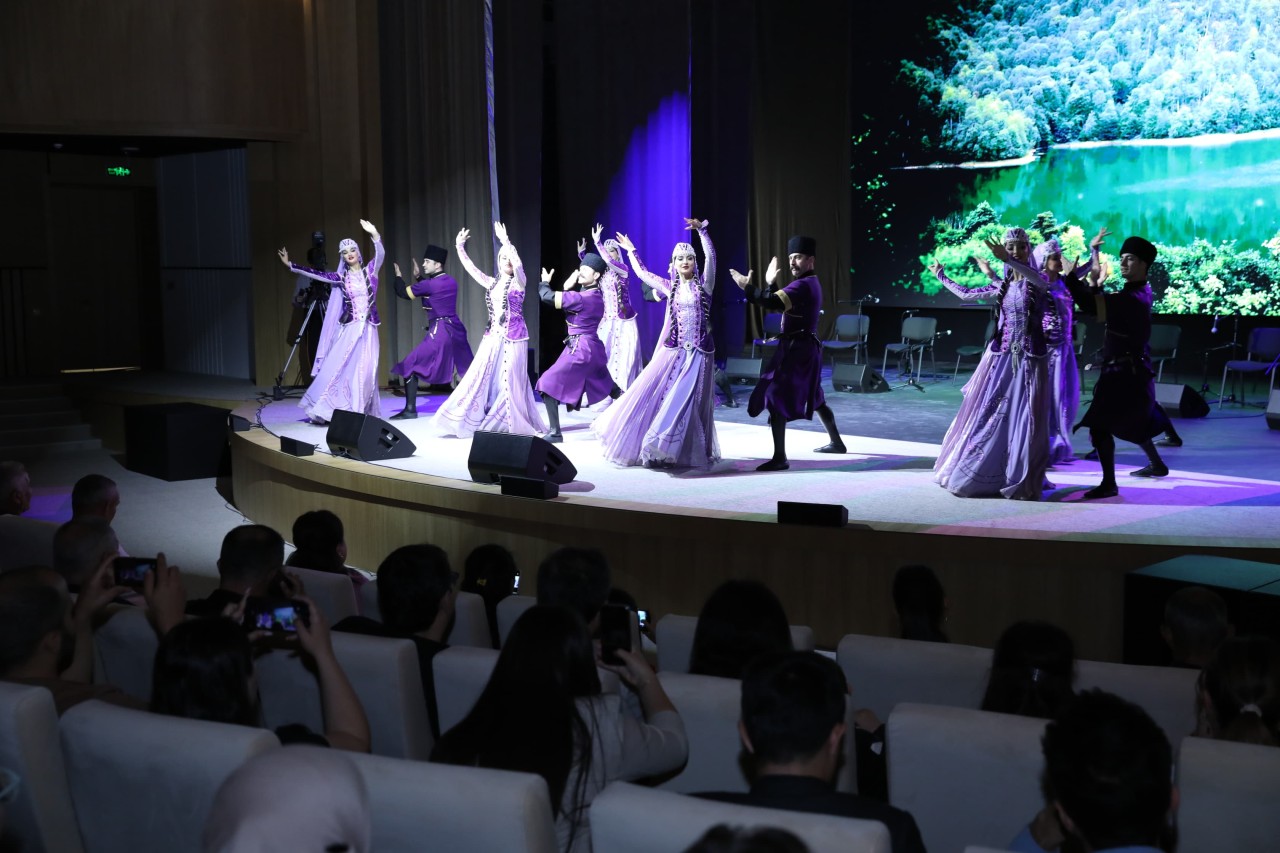 “Muğam aləmi” 7-ci Beynəlxalq Musiqi Festivalının bağlanışı oldu - VİDEO (FOTOLAR)